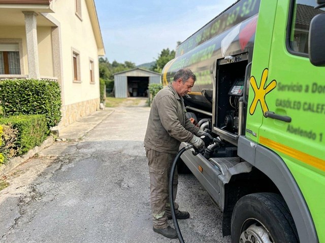 Llena tu depósito sin salir de casa: gasóleo a domicilio en Ponteareas
